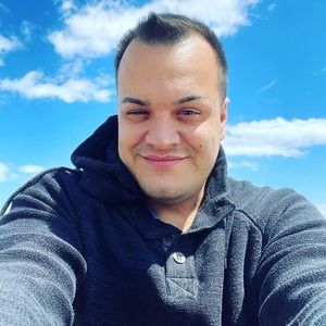 Meet your Posher, Luis